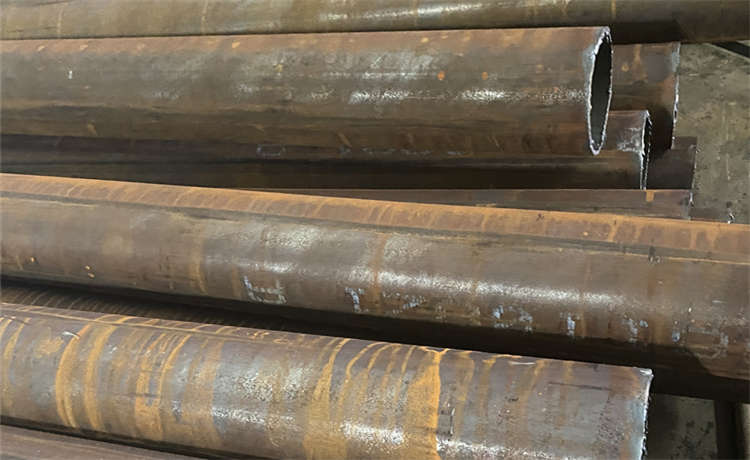 1620-14螺旋鋼管，1500自來(lái)水防腐鋼管，鋼材場(chǎng)鋼護(hù)筒廠商，大口徑螺旋管廠家