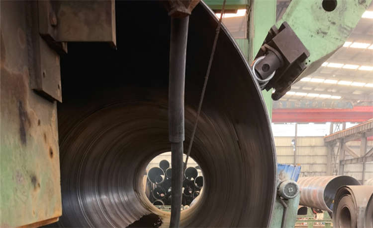 559mm螺旋焊管，清遠(yuǎn)720-8螺旋焊管，鋼鐵世界609mm螺旋管，1424螺旋鋼管